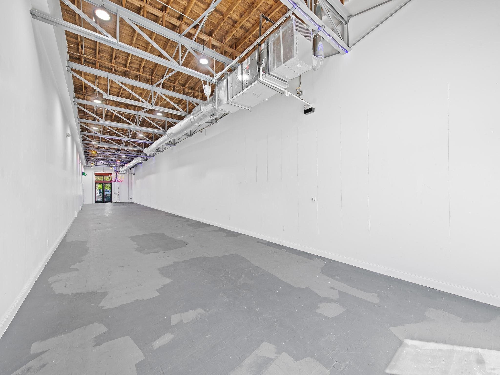 2000 S Federal Hwy Property Photo 8