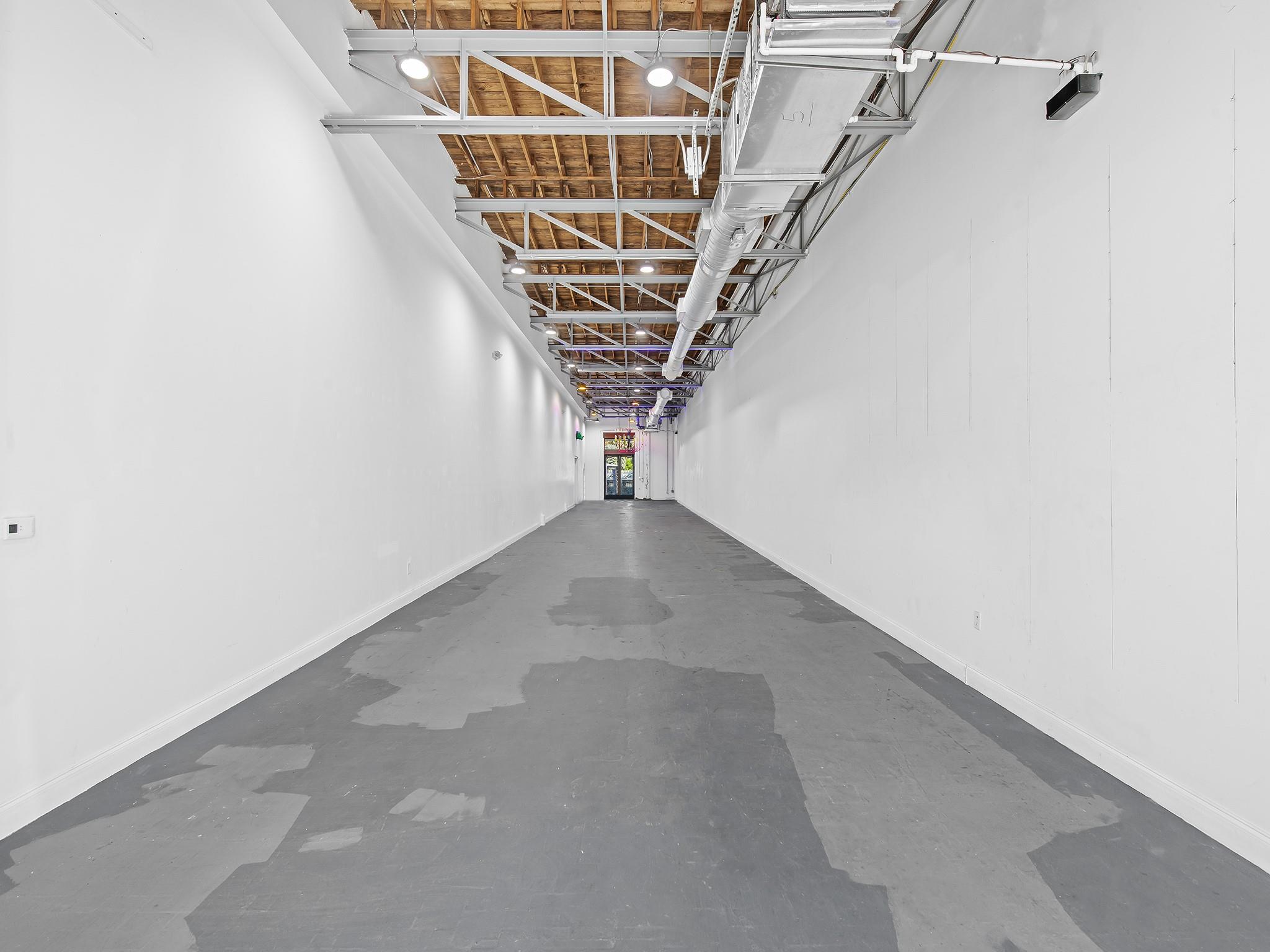 2000 S Federal Hwy Property Photo 9