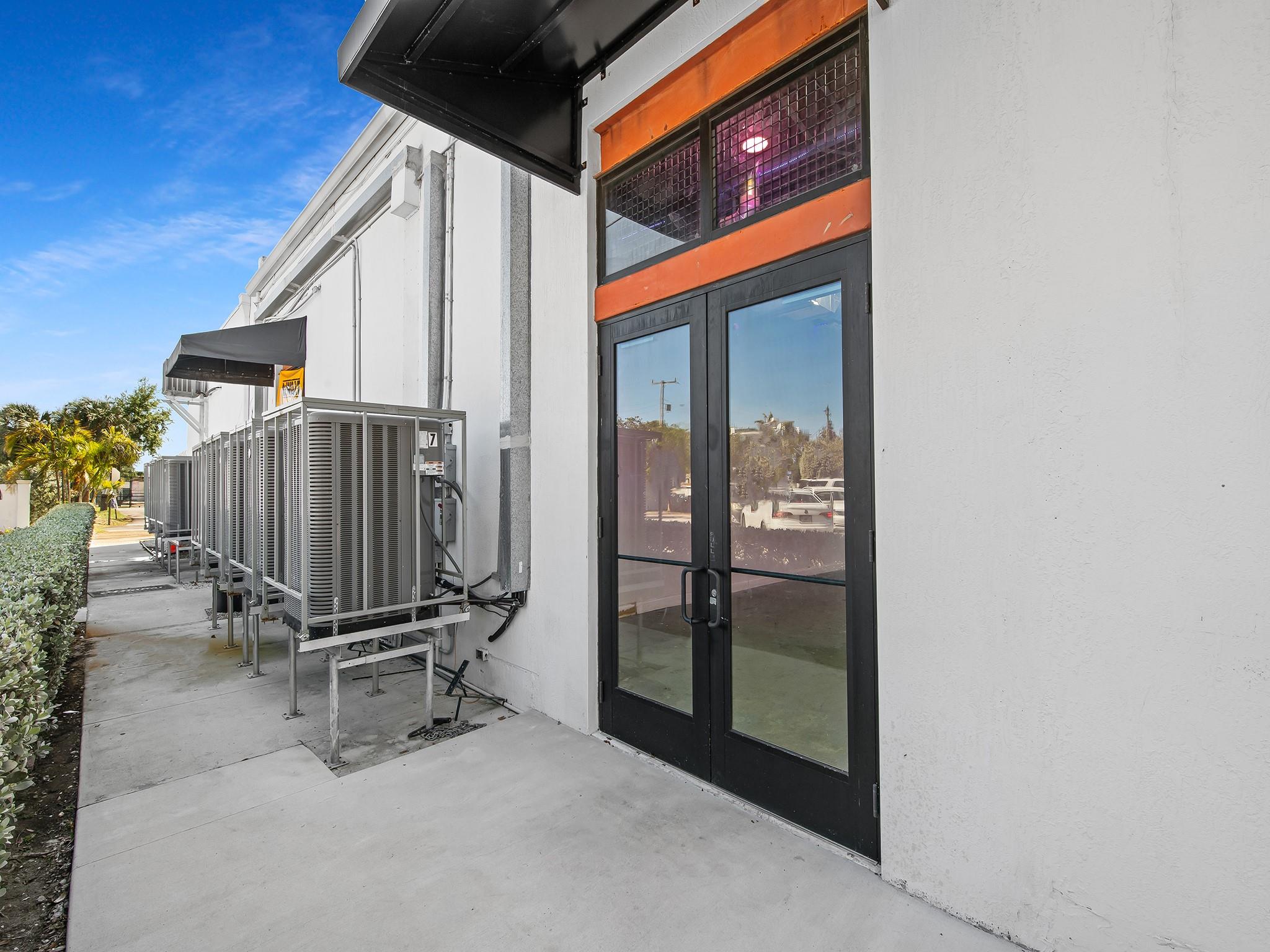 2000 S Federal Hwy Property Photo 12