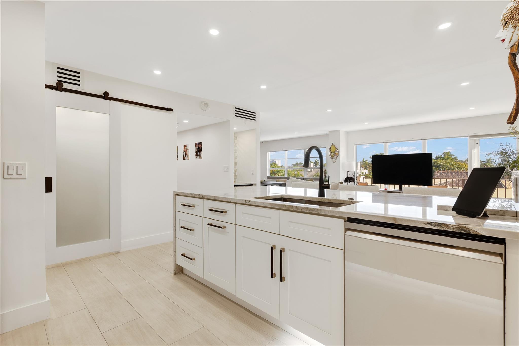 2500 E Las Olas Blvd 307 Property Photo 5