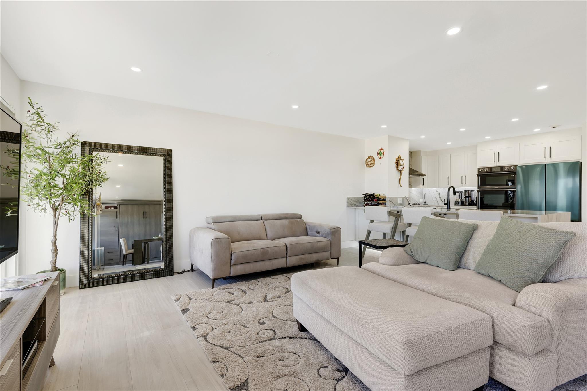 2500 E Las Olas Blvd 307 Property Photo 6