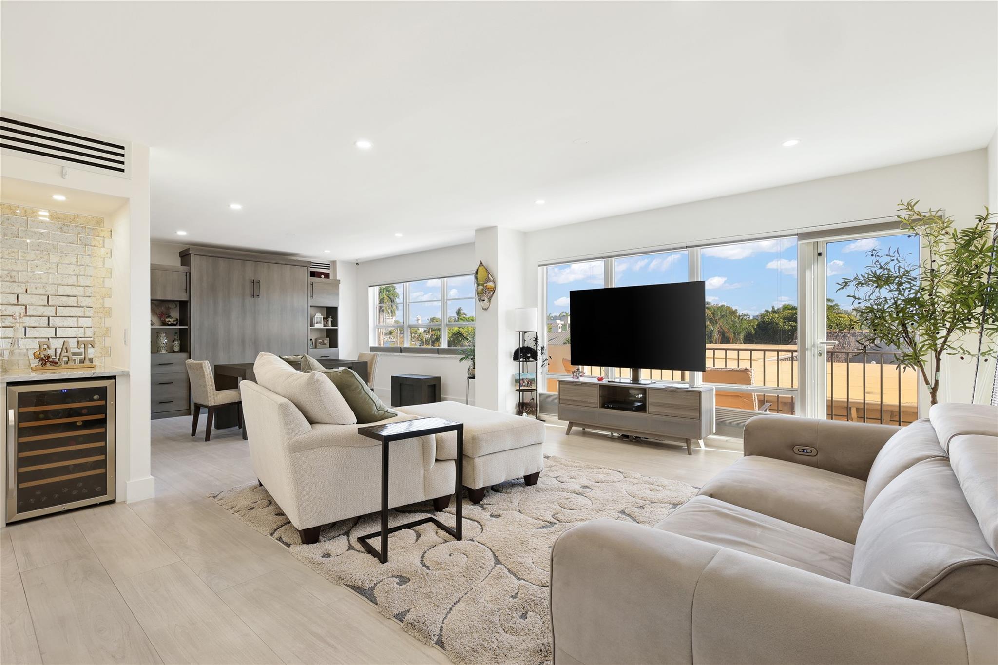 2500 E Las Olas Blvd 307 Property Photo 8