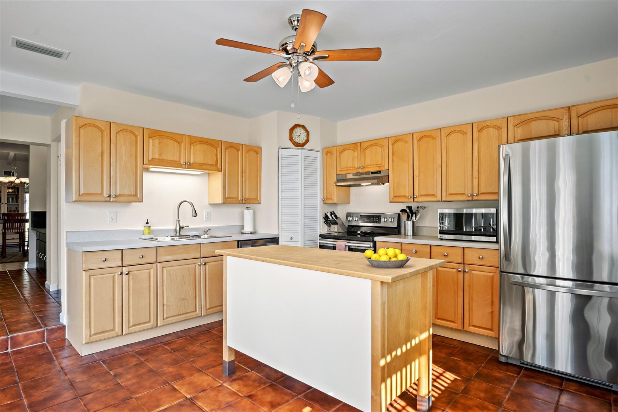 2555 Nassau Ln Property Photo 20
