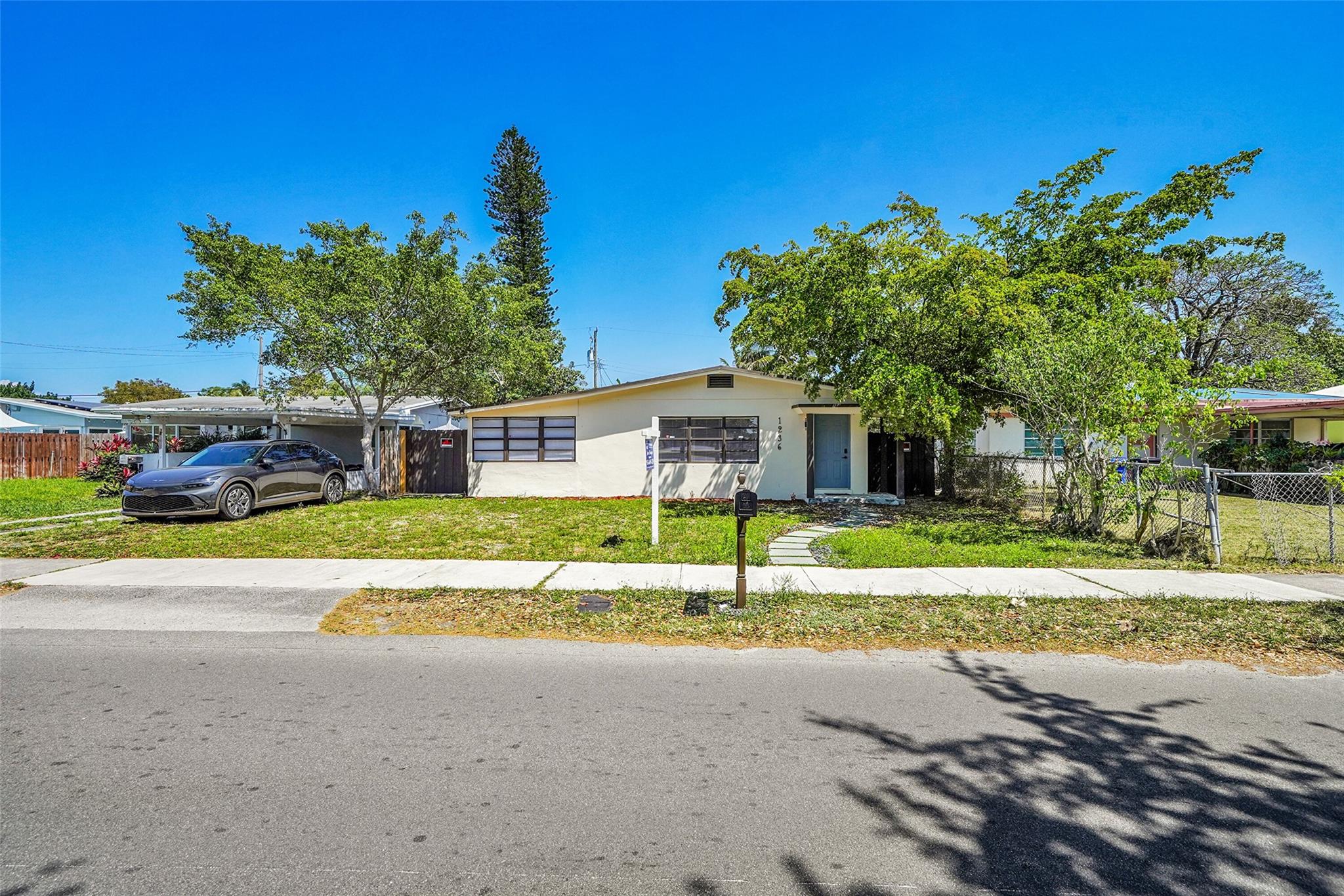 1236 Nw 7th Ter Property Photo 1