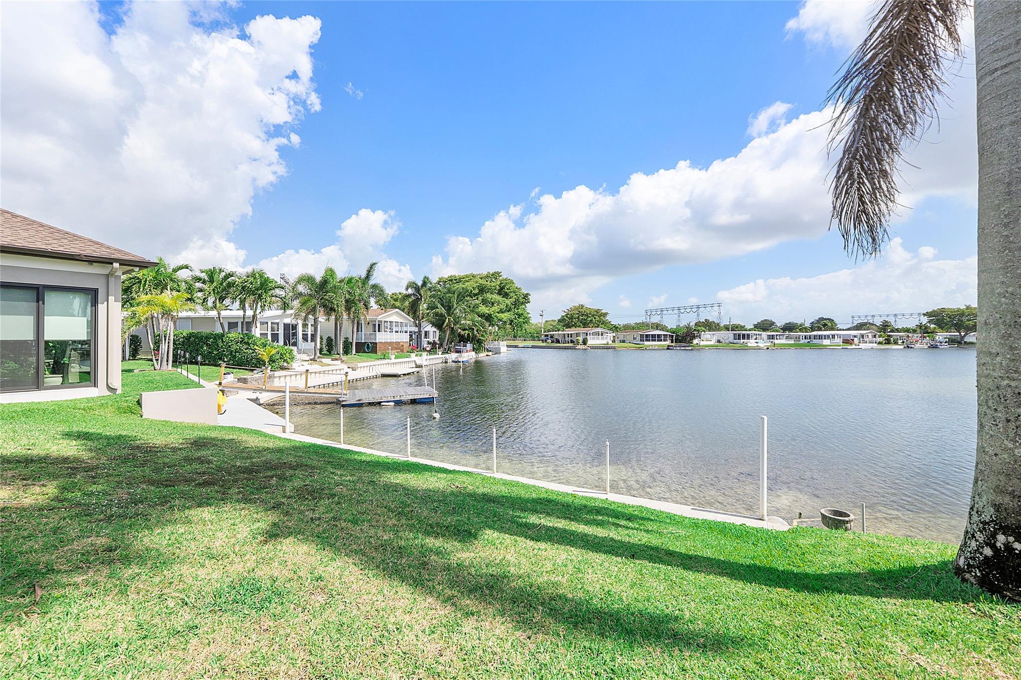 3079 Lakeshore Dr Property Photo 1