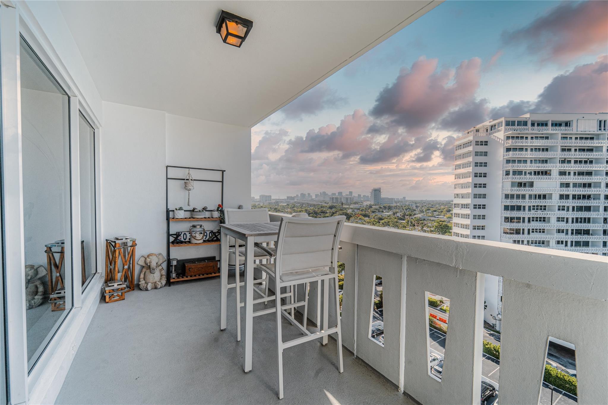 2100 S Ocean Dr 11b Property Photo 1