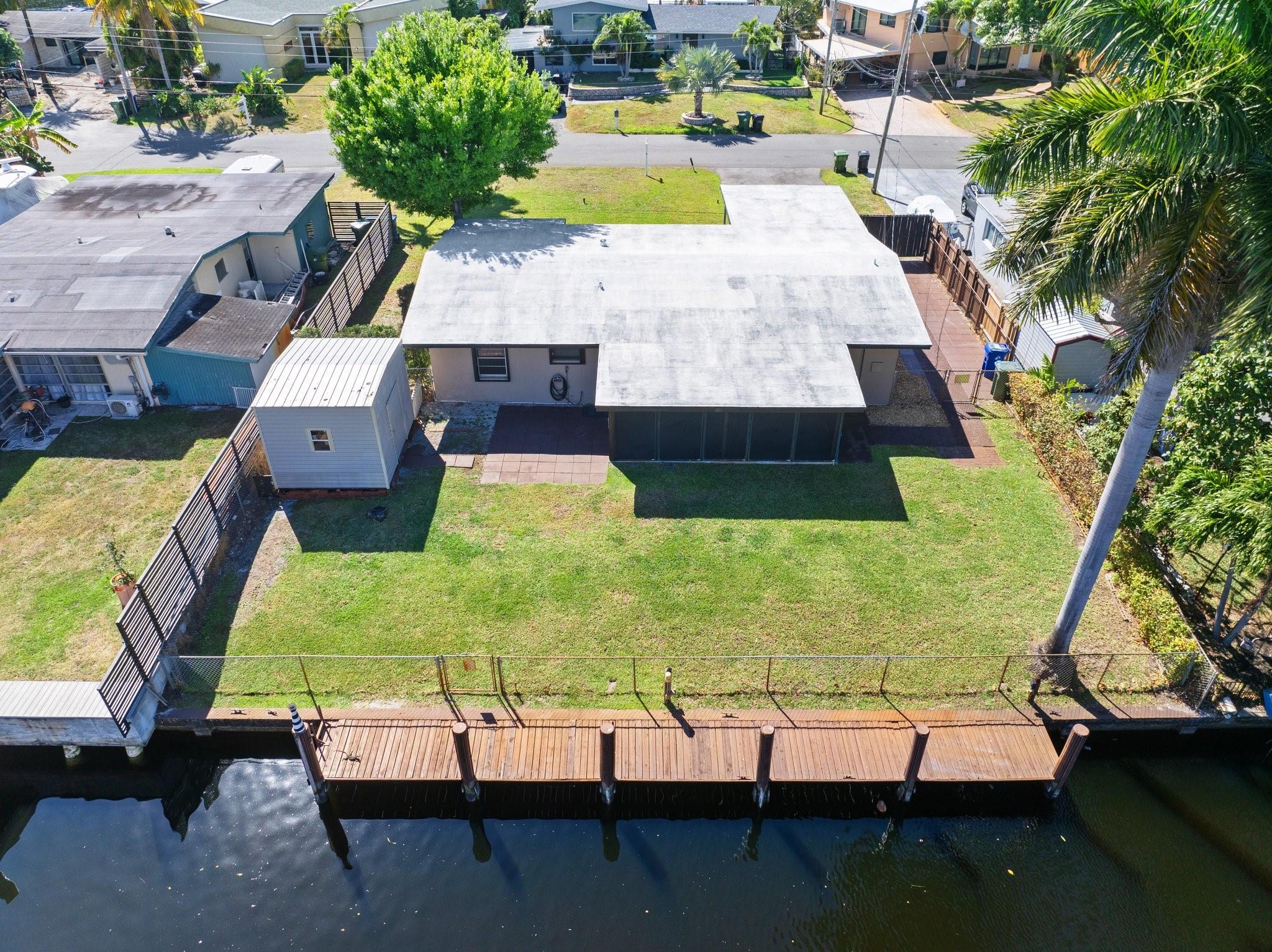 2624 Okeechobee Ln Property Photo 7