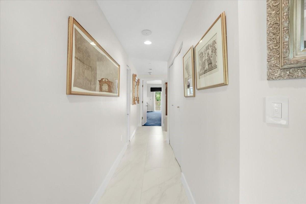 19 Hendricks Isle 101 Property Photo 29