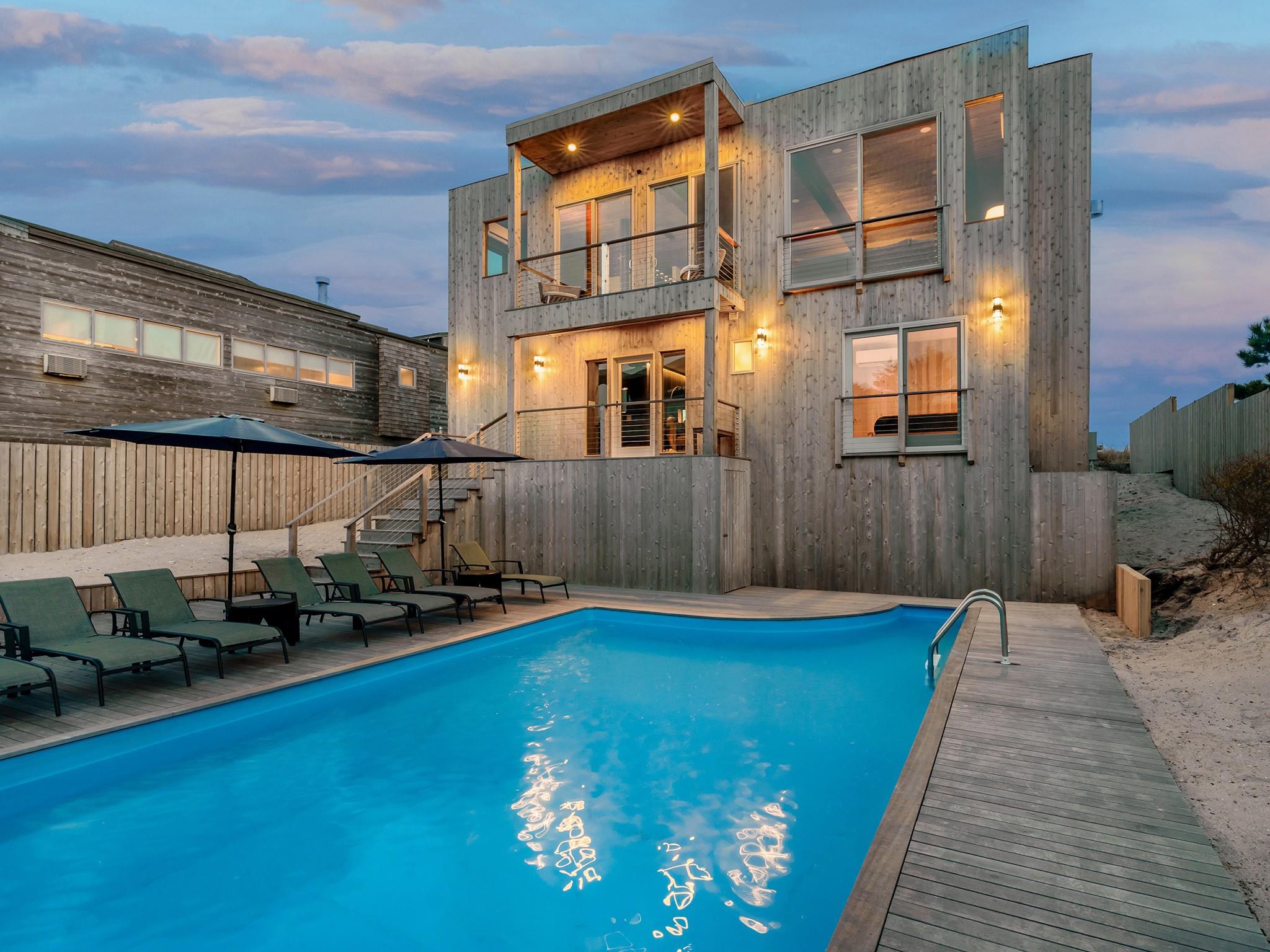 436 Ocean Walk Property Photo 1