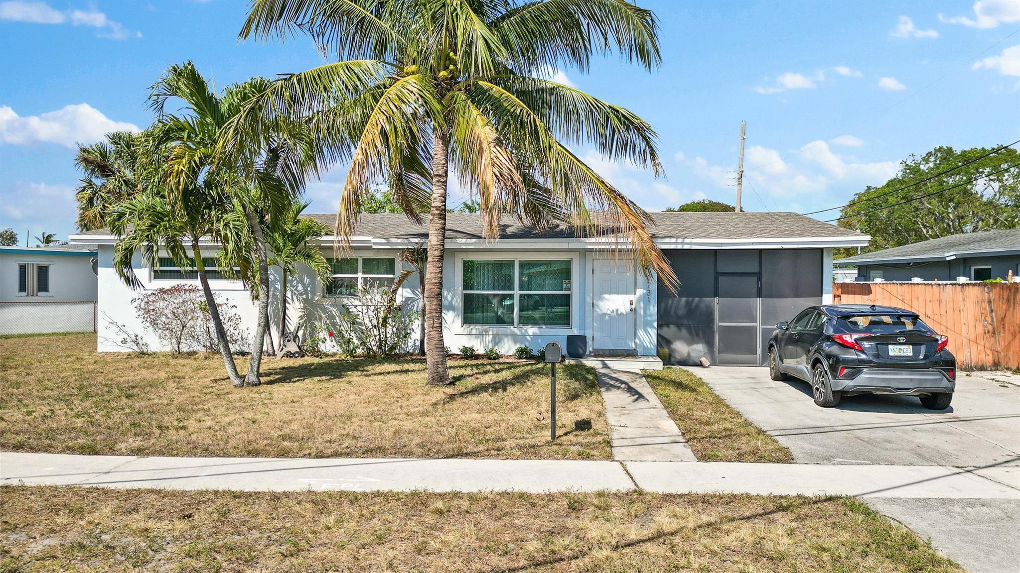 1731 Fairfax Dr