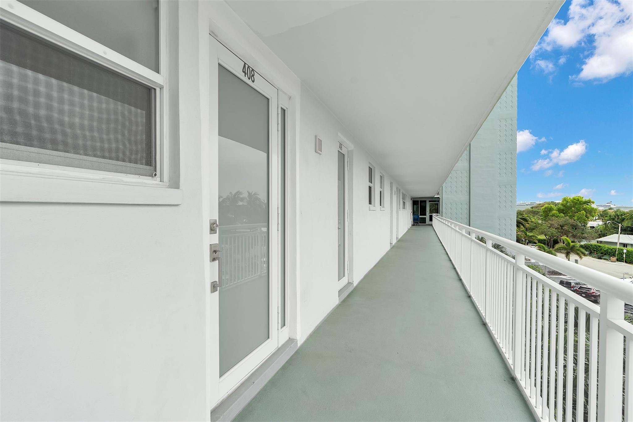 1920 S Ocean Dr 408 Property Photo 36