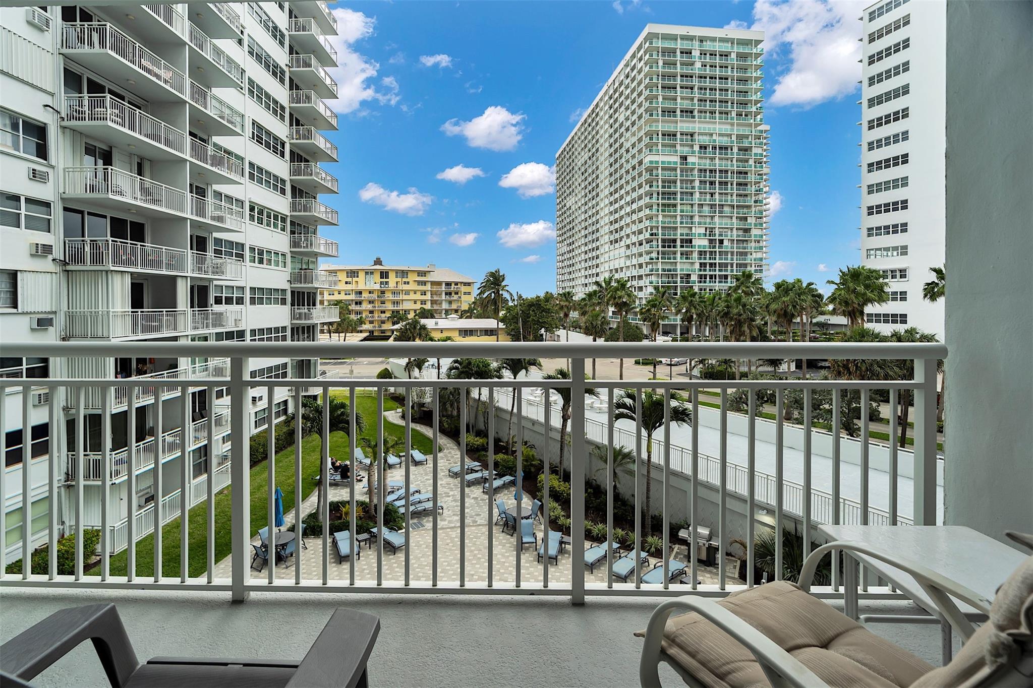 1920 S Ocean Dr 408 Property Photo 39