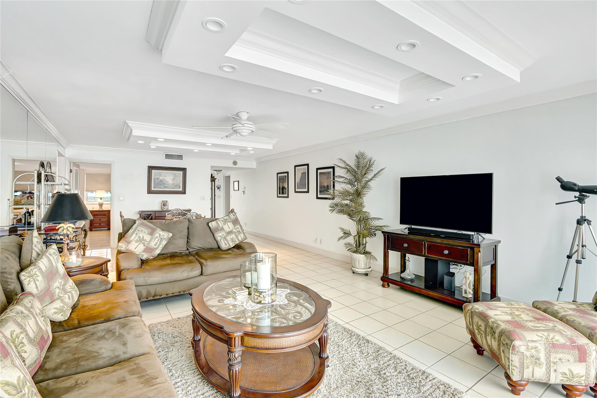 2000 S Ocean Dr 1009 Property Photo 3