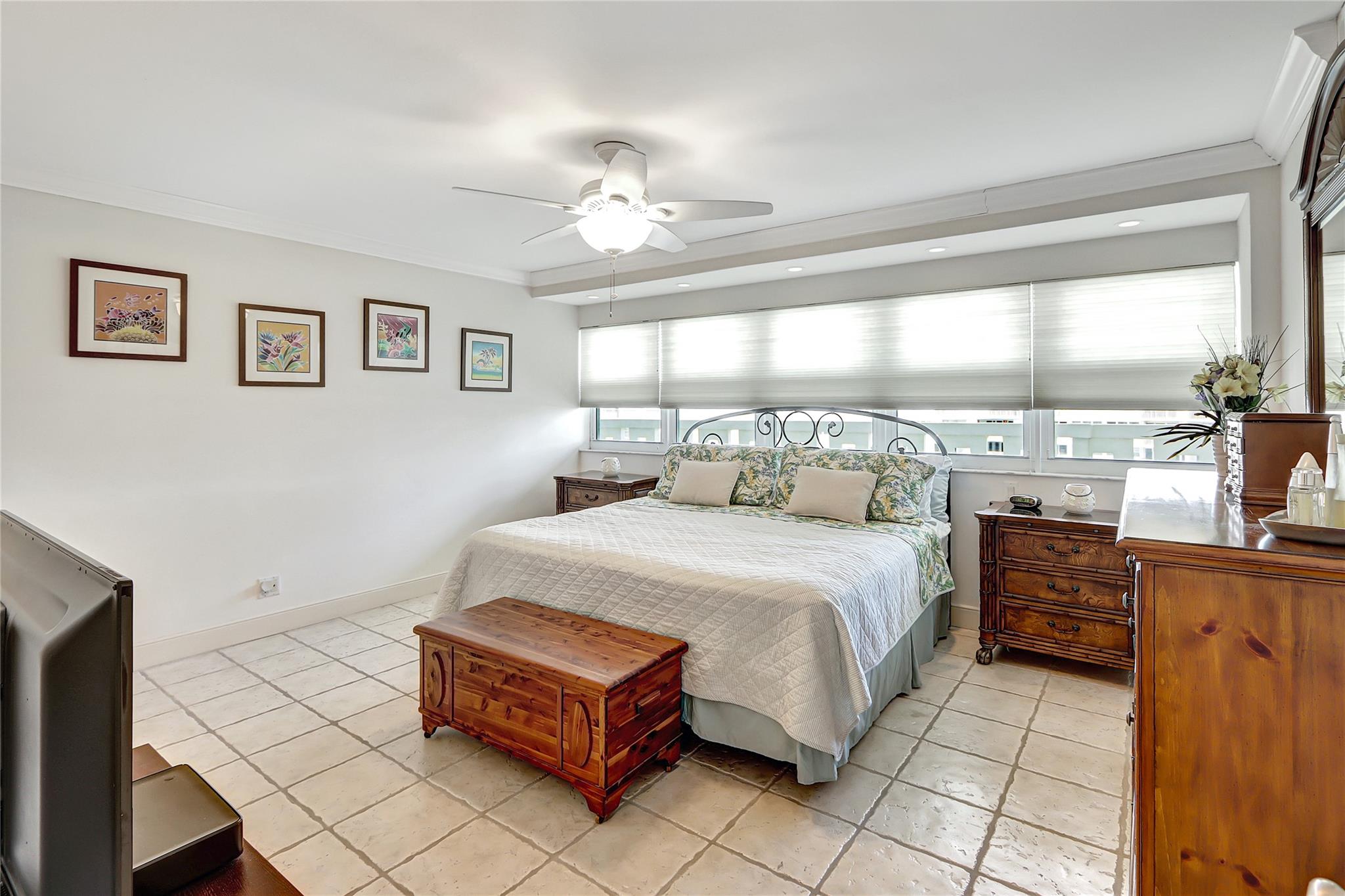 2000 S Ocean Dr 1009 Property Photo 8