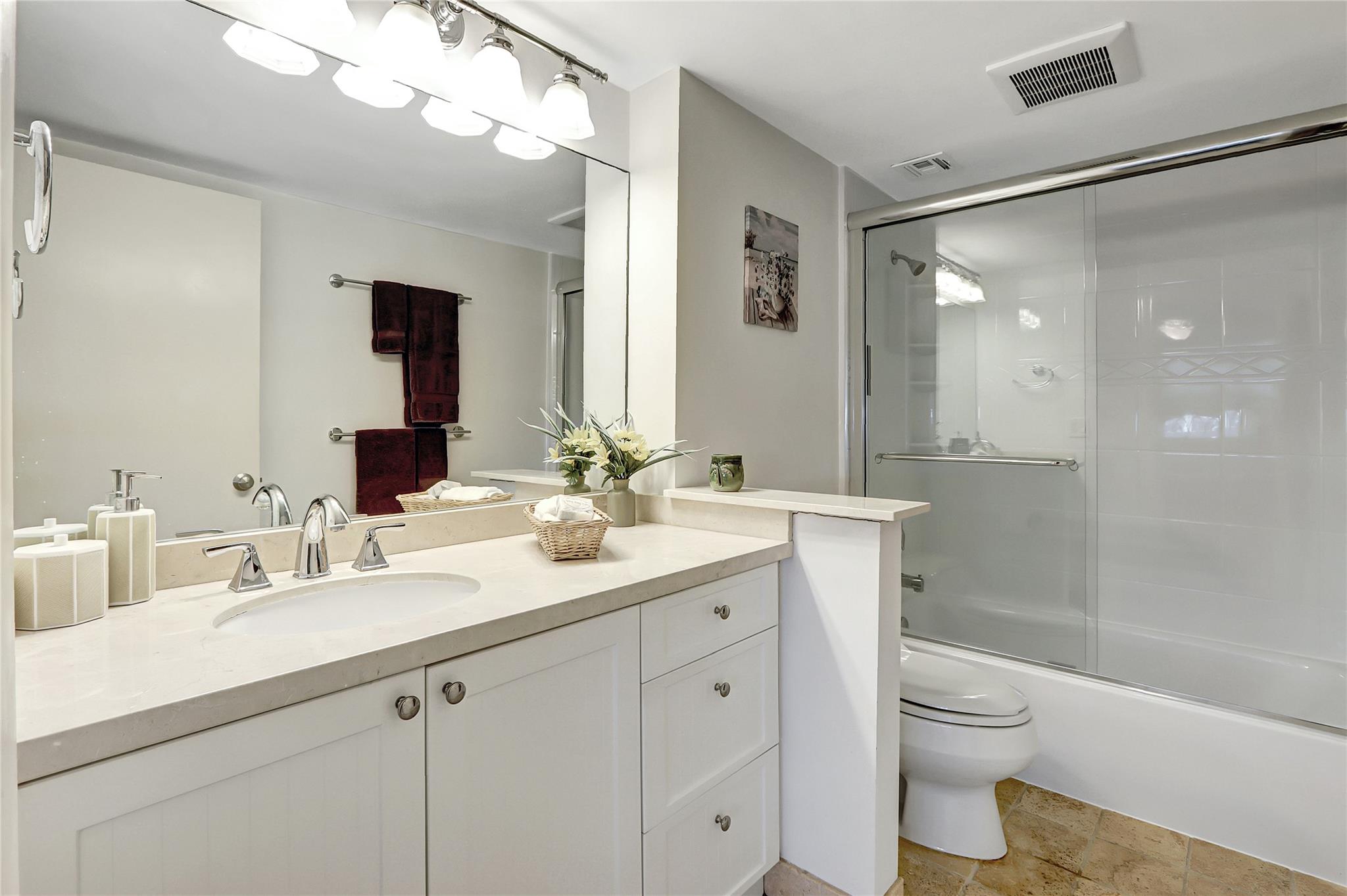 2000 S Ocean Dr 1009 Property Photo 10