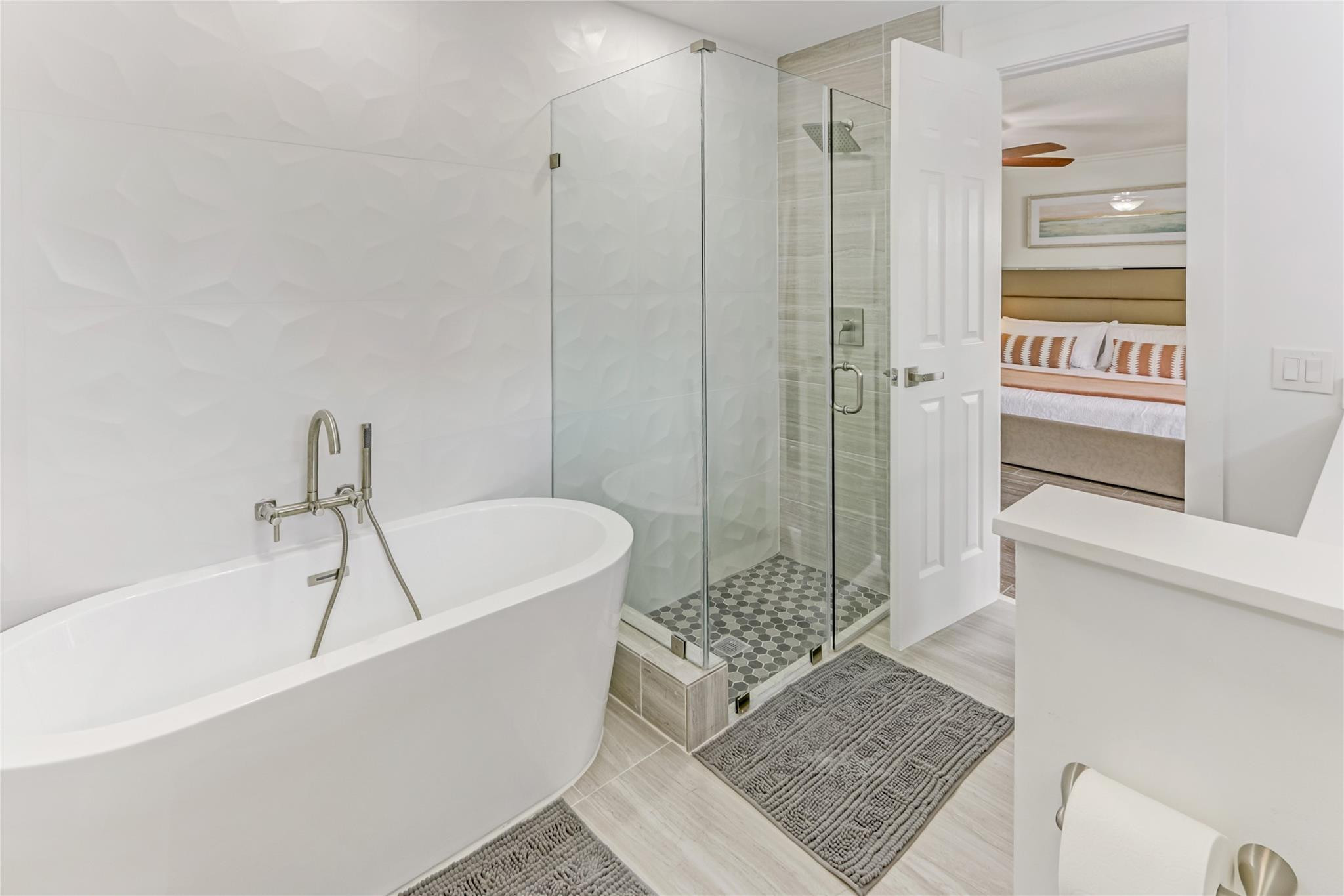 16643 Redwood Way Property Photo 12