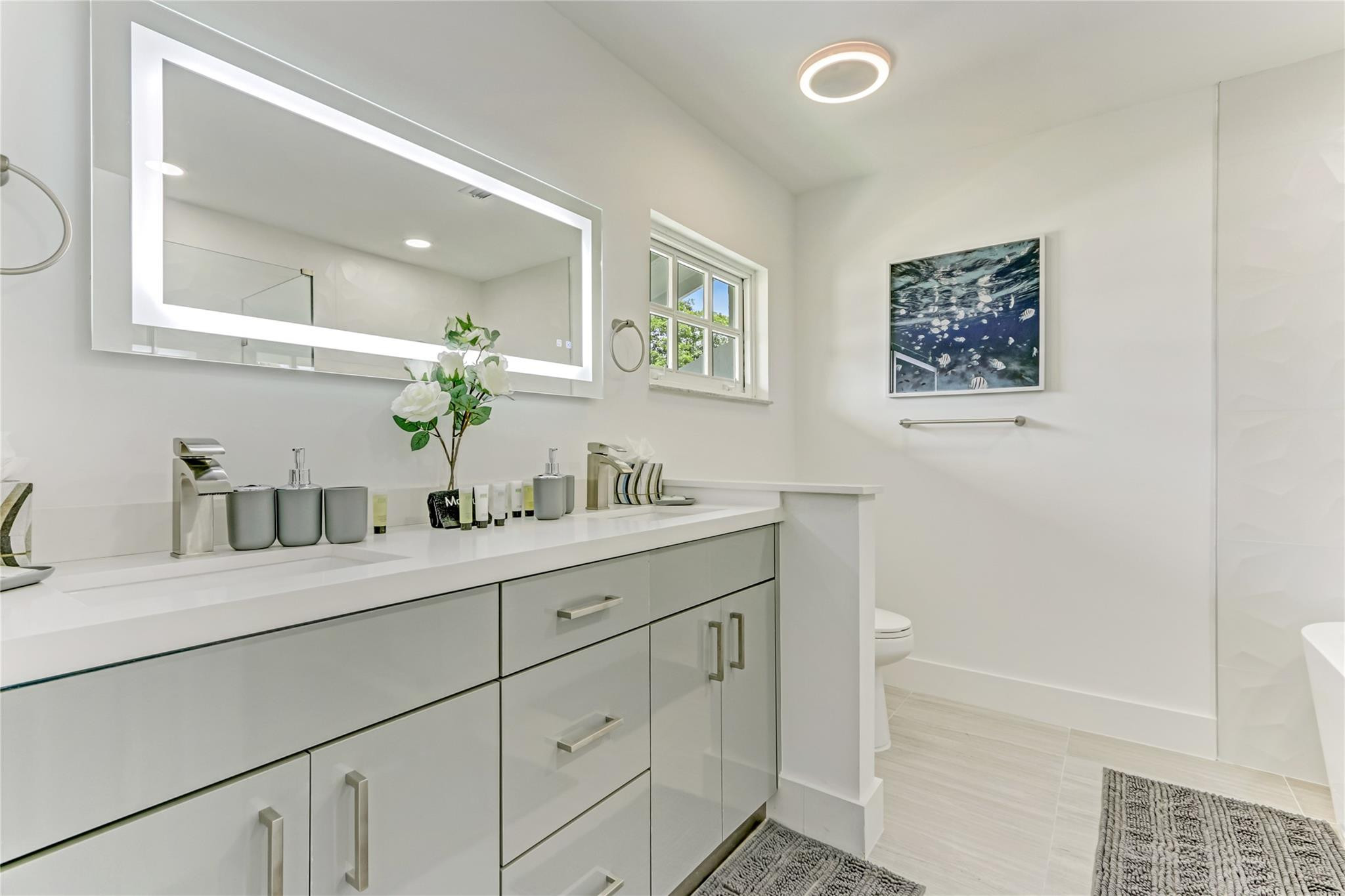 16643 Redwood Way Property Photo 13