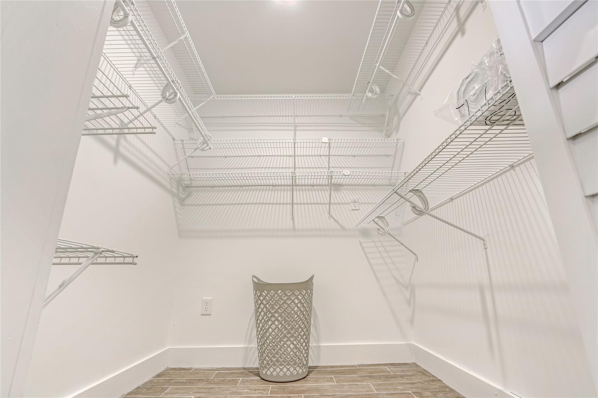 16643 Redwood Way Property Photo 14