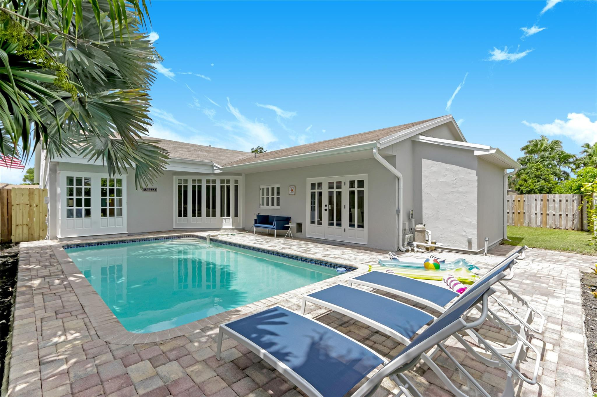 16643 Redwood Way Property Photo 18