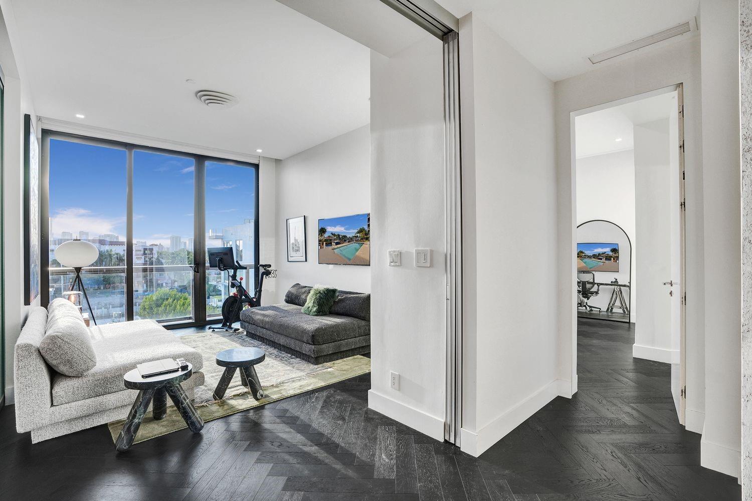20 Isle Of Venice Dr Ph2 Property Photo 10