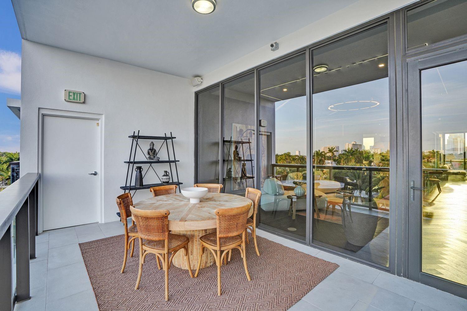 20 Isle Of Venice Dr Ph2 Property Photo 27