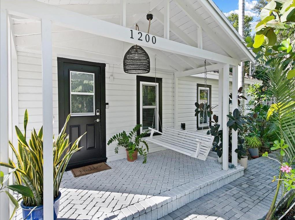 1200 Tequesta St Property Photo 2