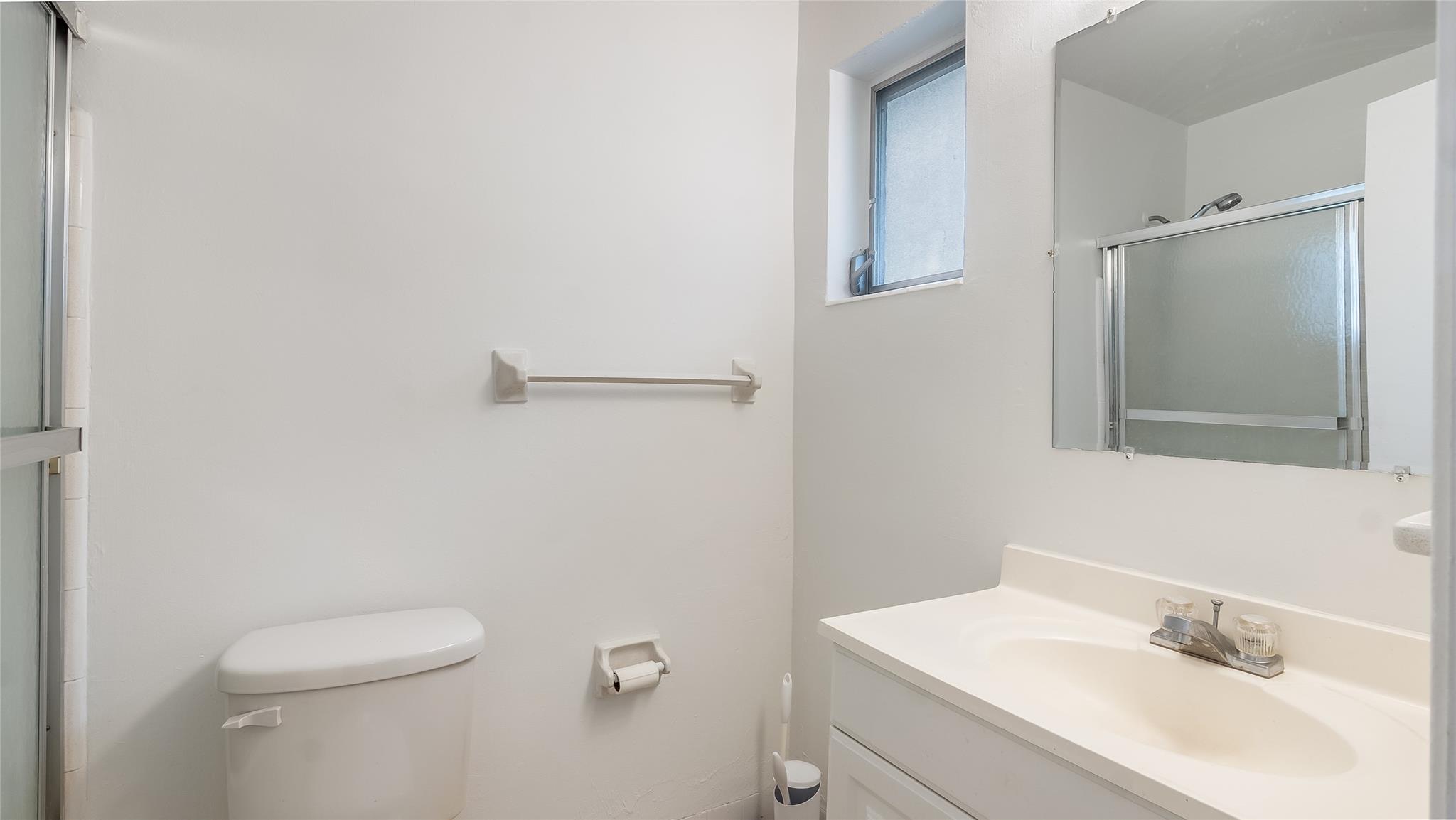 711 Se 15th St 1 Property Photo 18