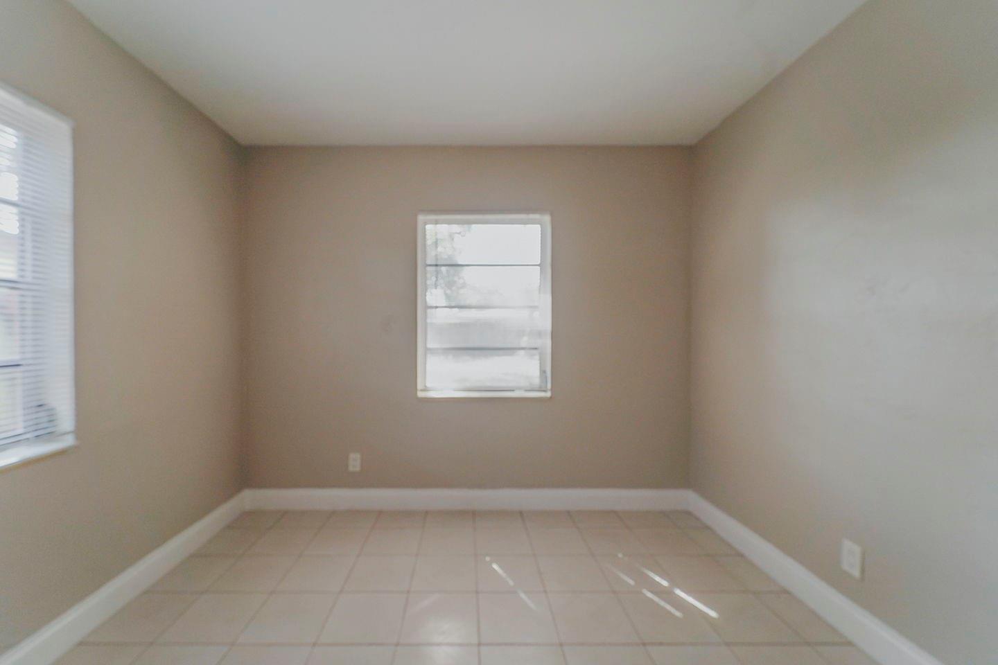 1345 Sw 22nd Ter Property Photo 22