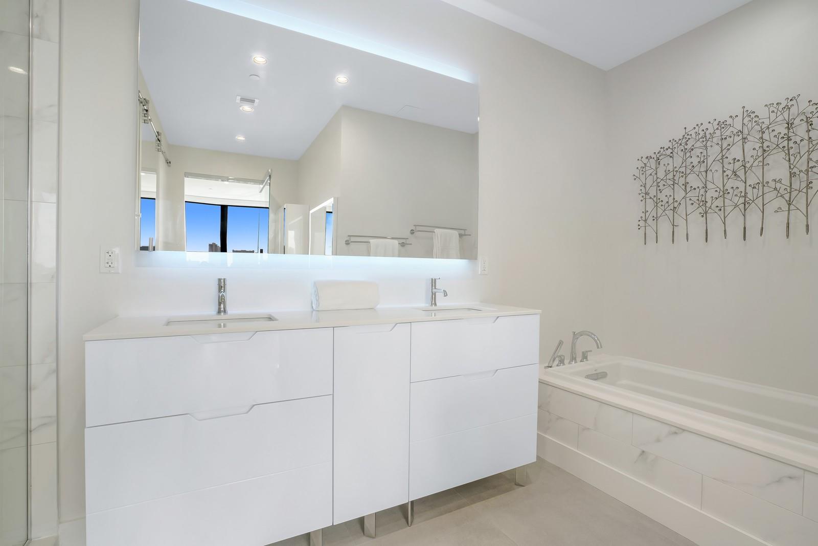 20 Isle Of Venice Dr Ph-1 Property Photo 22