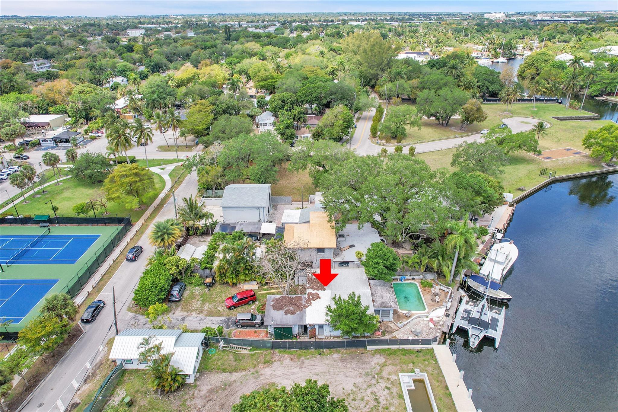 1127 Sw 5th Pl Property Photo 3