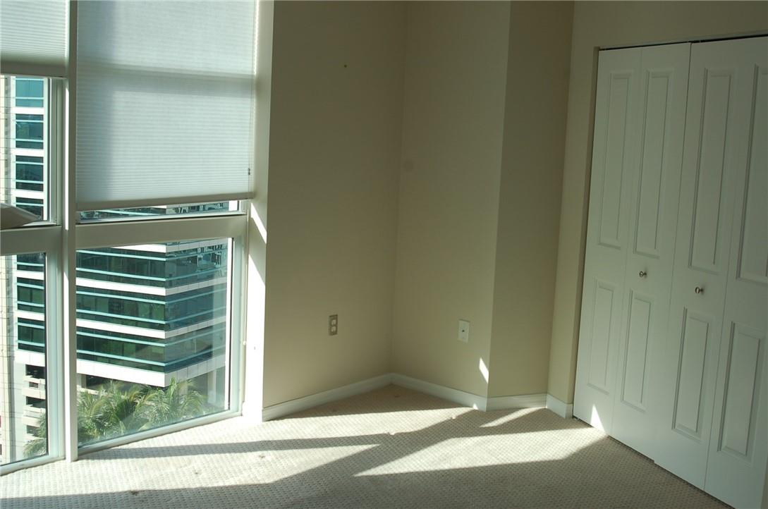 347 N New River Dr 1807 Property Photo 11