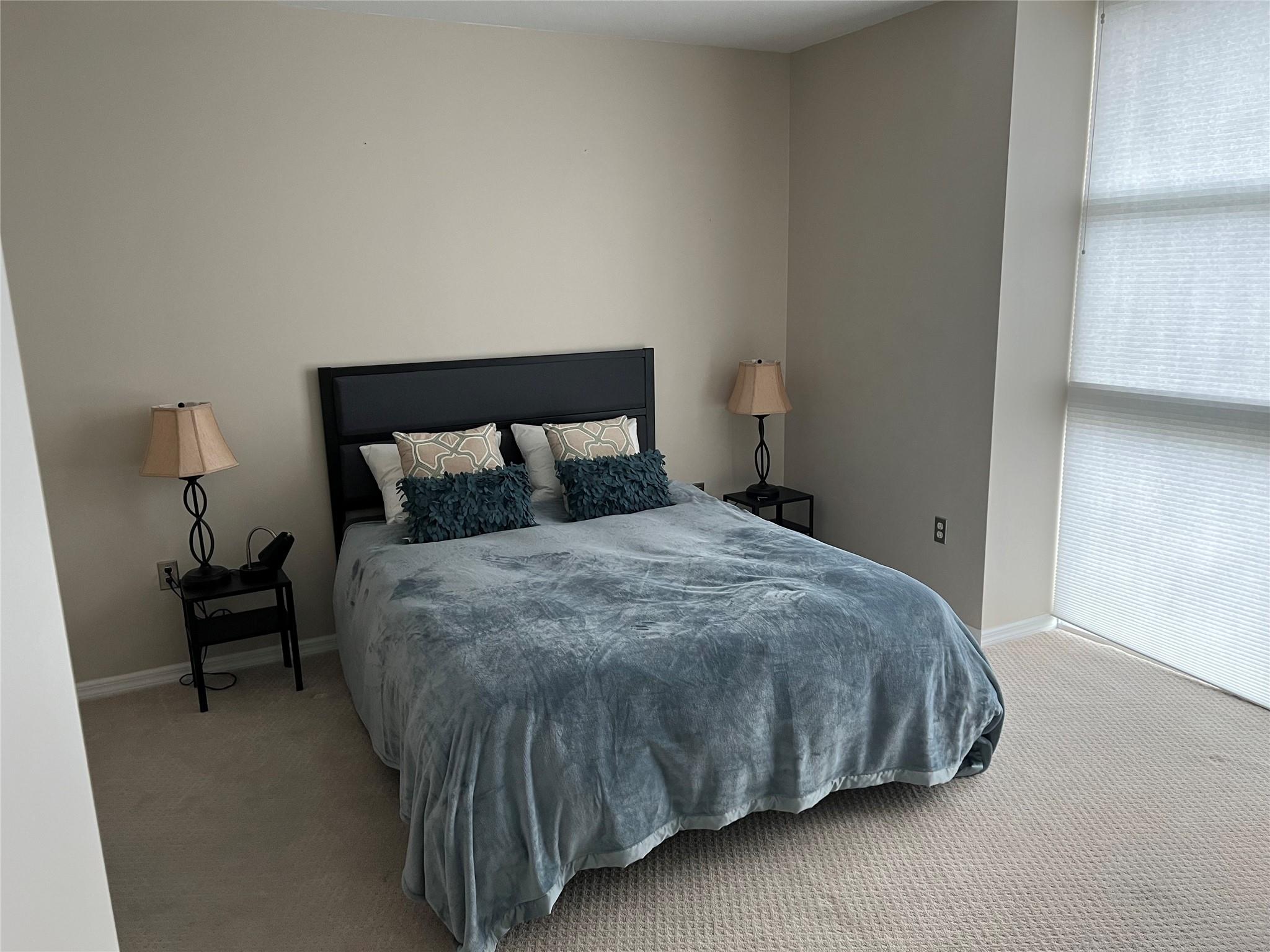 347 N New River Dr 1807 Property Photo 14