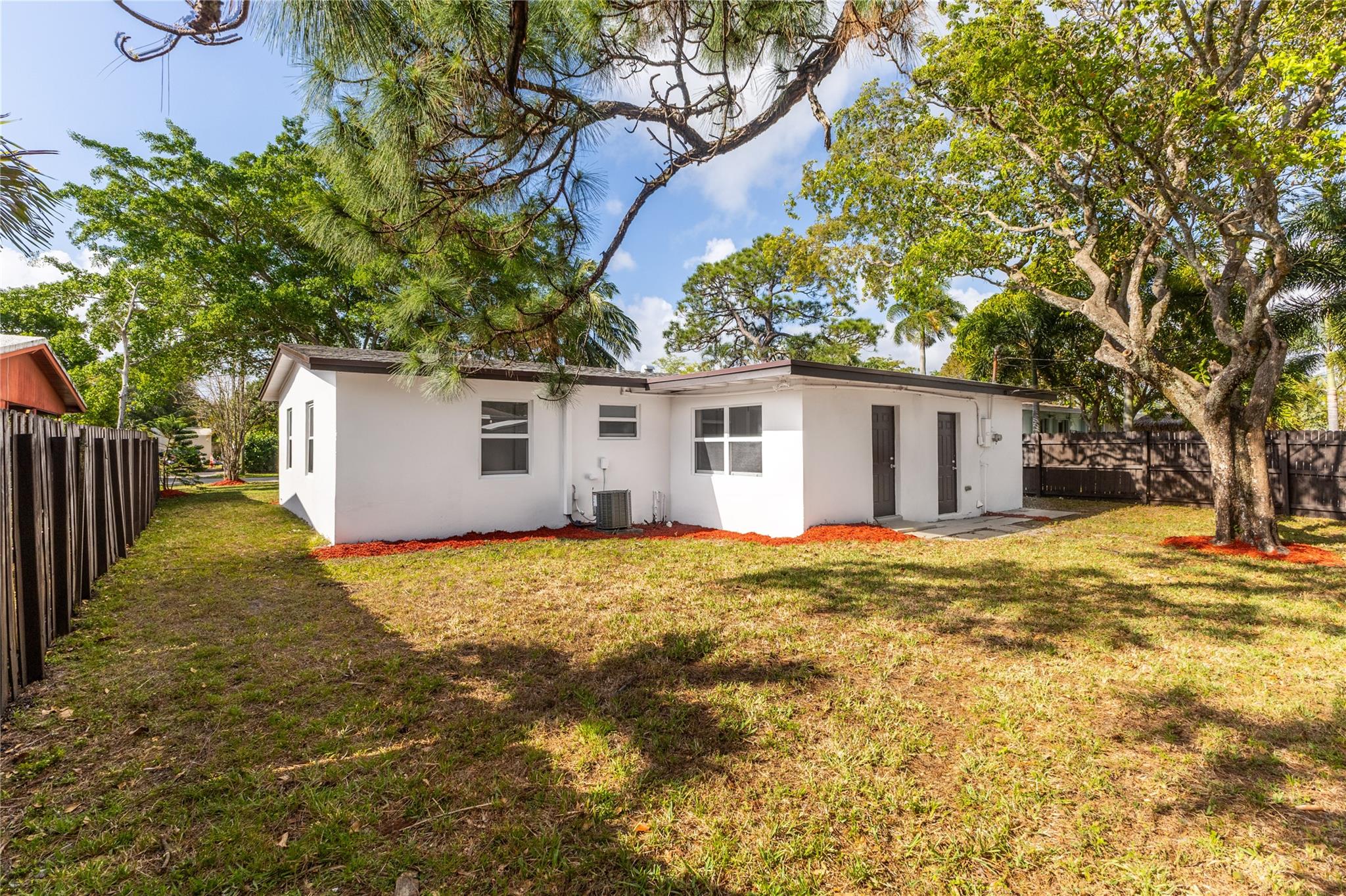 2209 Sw 5th Pl Property Photo 22