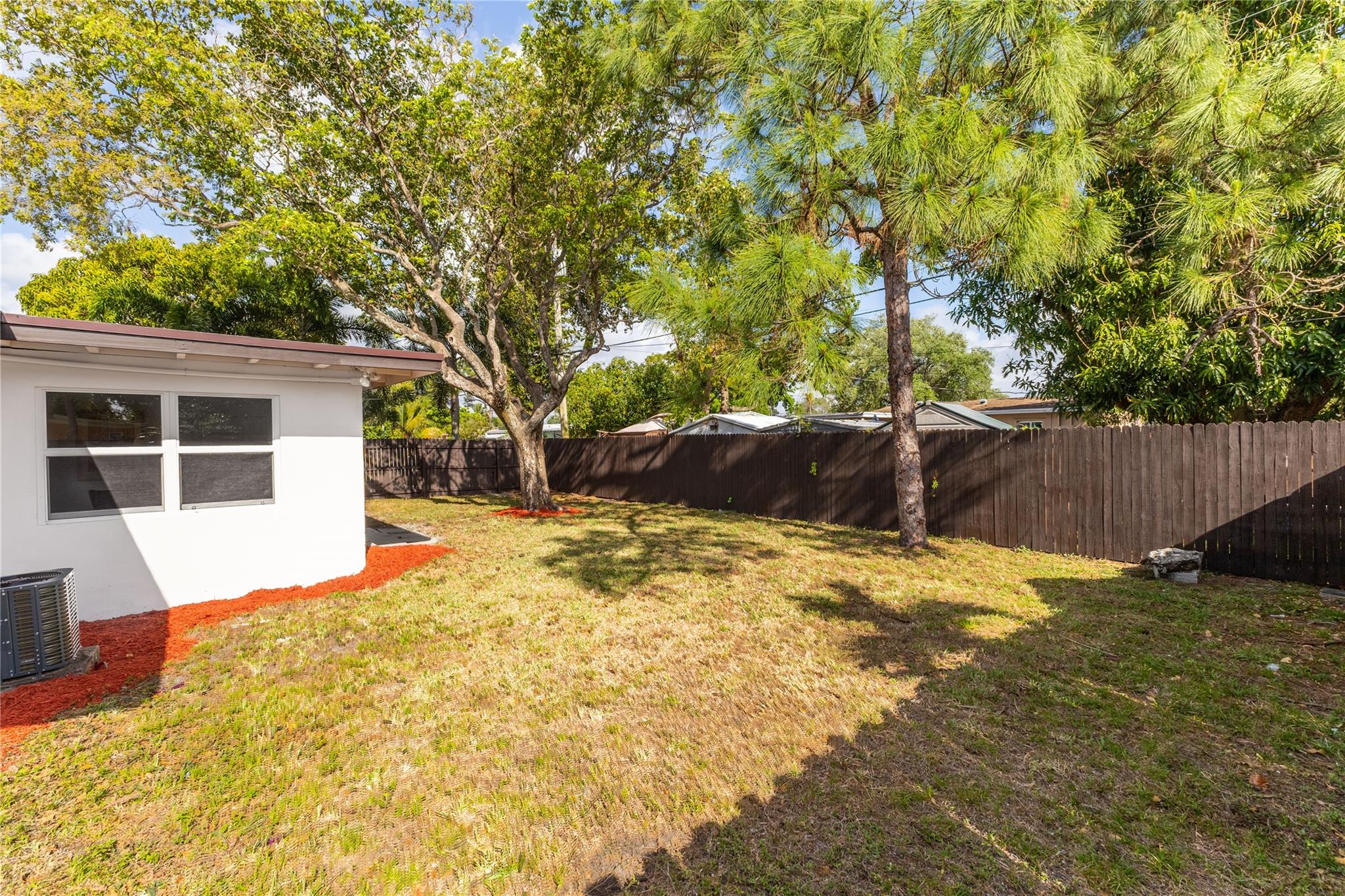 2209 Sw 5th Pl Property Photo 24