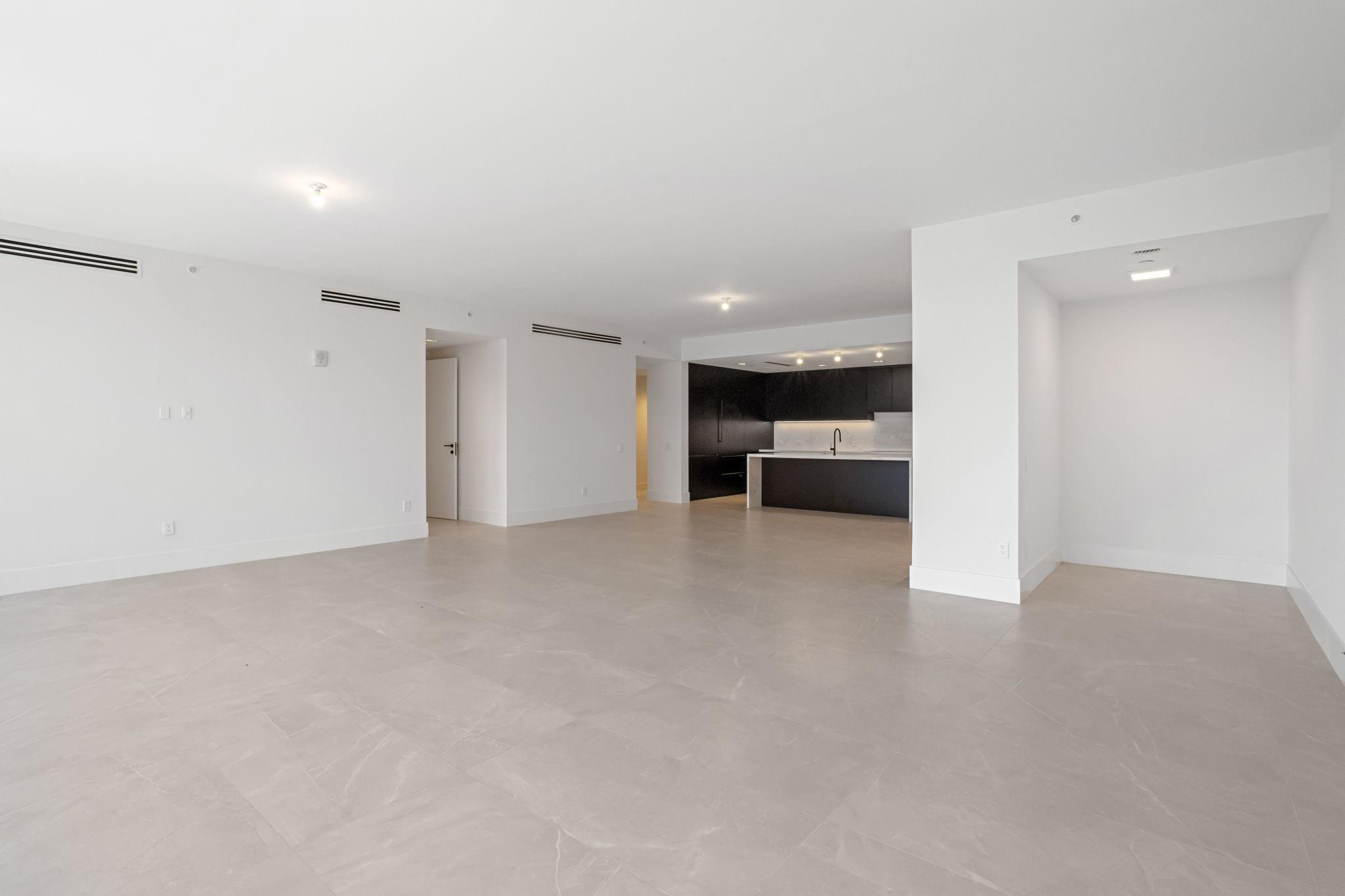 160 Isle Of Venice Dr 203 Property Photo 16