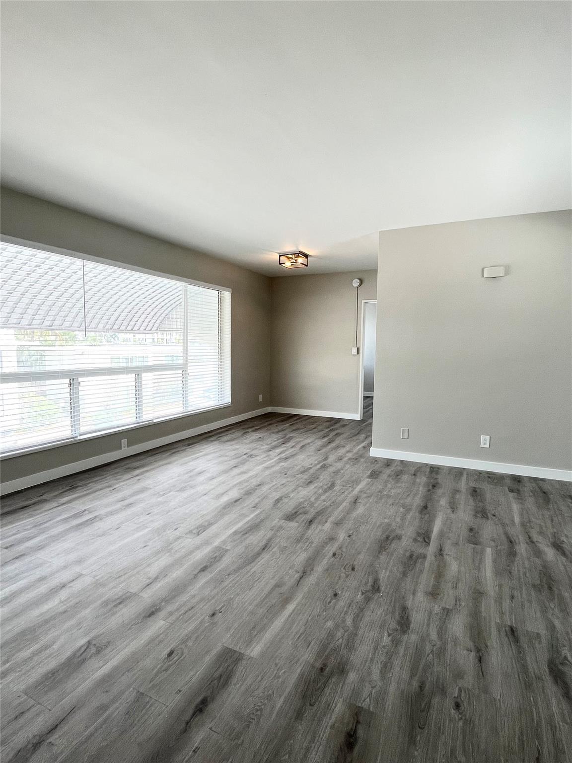 2 Isle Of Venice Drive 6 Property Photo 2