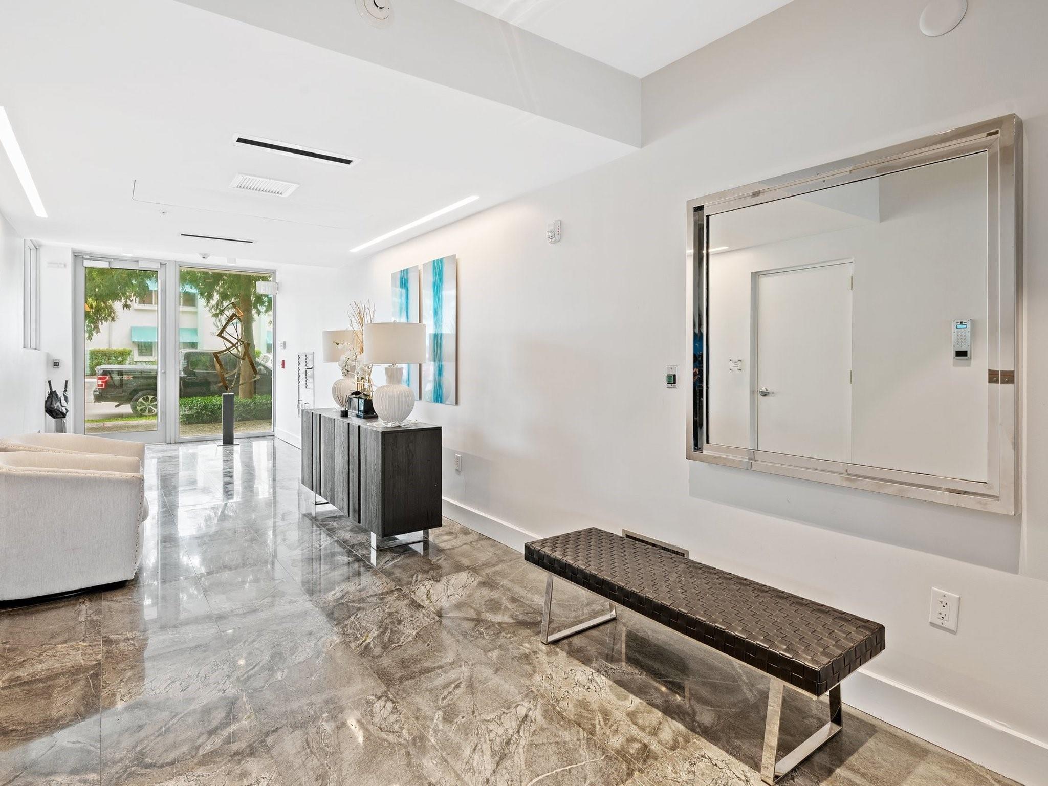 133 Isle Of Venice 201 Property Photo 4
