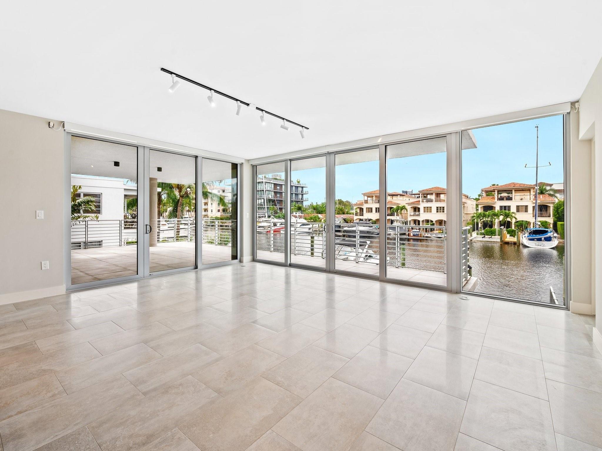 133 Isle Of Venice 201 Property Photo 9