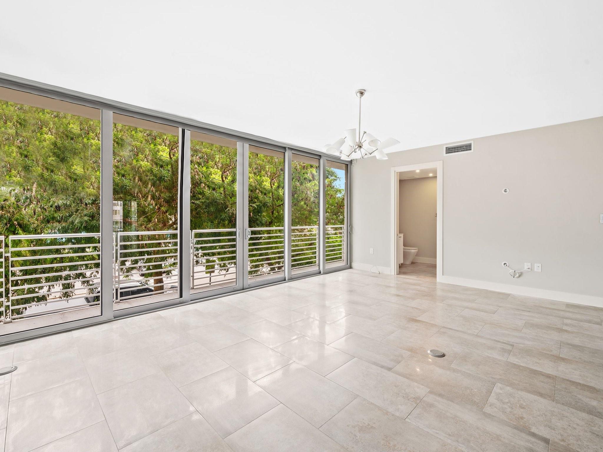 133 Isle Of Venice 201 Property Photo 31