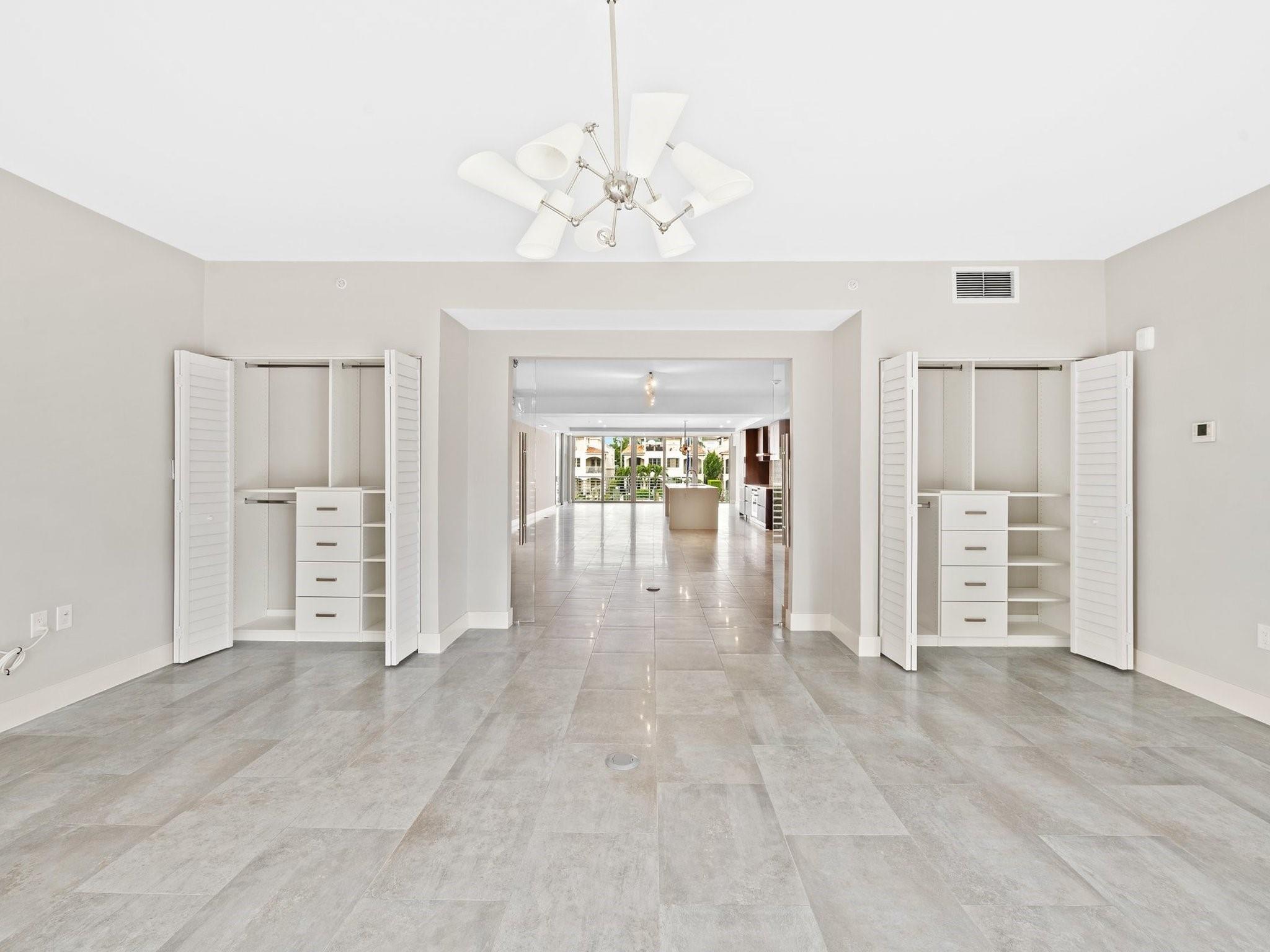 133 Isle Of Venice 201 Property Photo 32