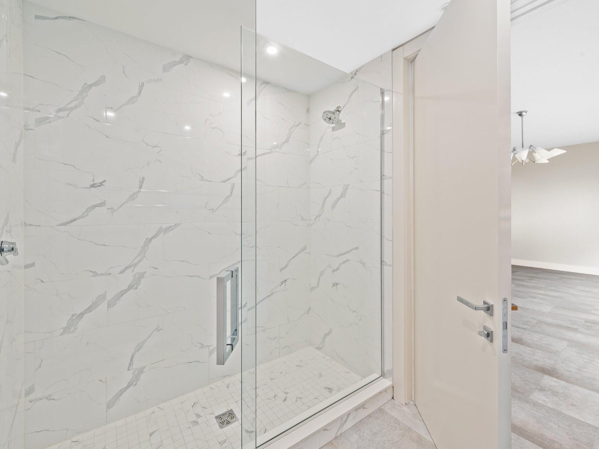 133 Isle Of Venice 201 Property Photo 35