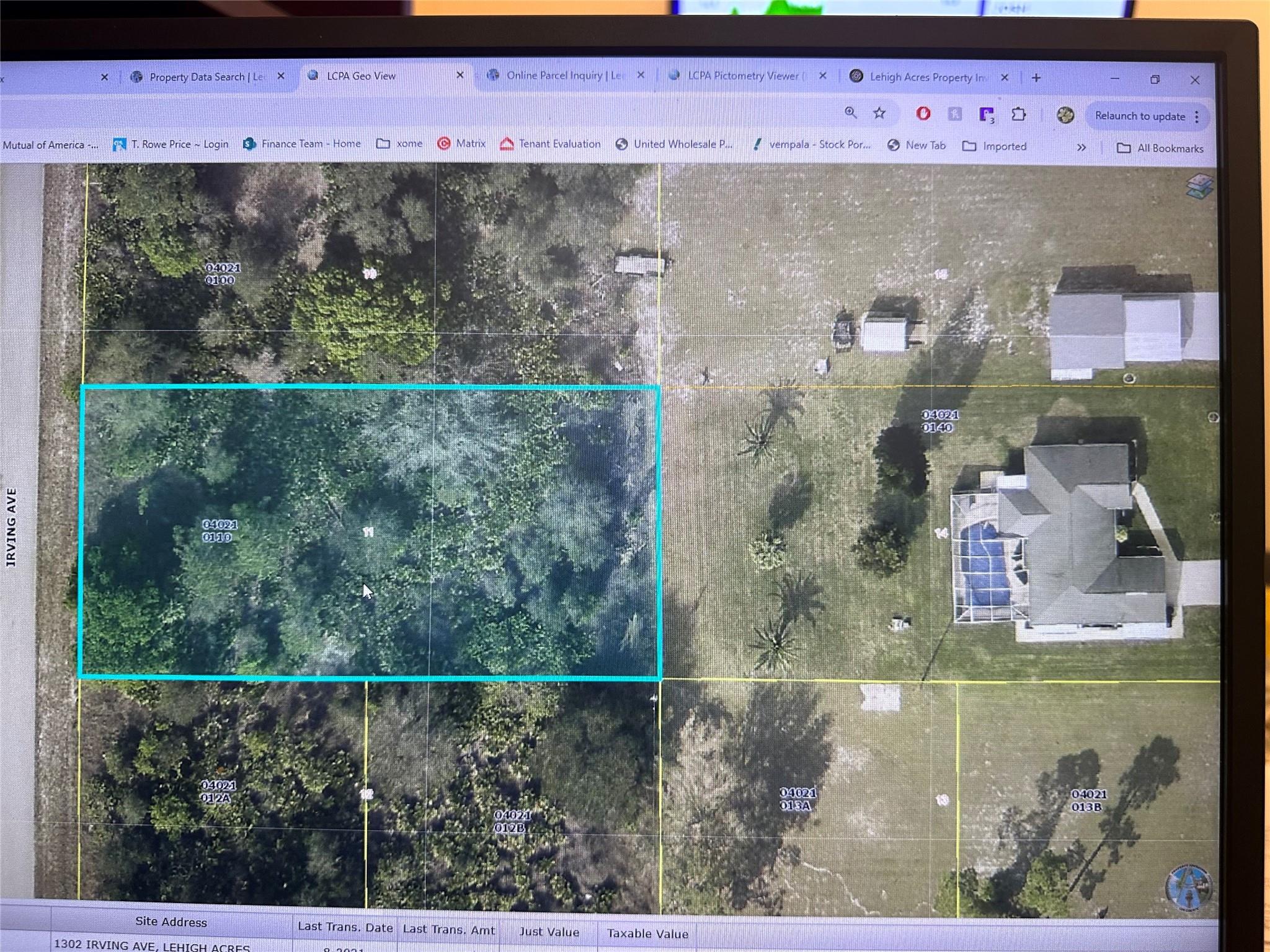 1302 Irving Ave Property Photo 1