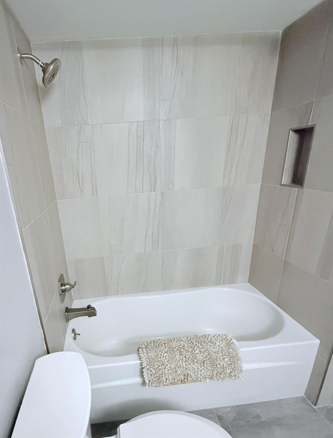 520 Se 5th Ave 1211 Property Photo 9