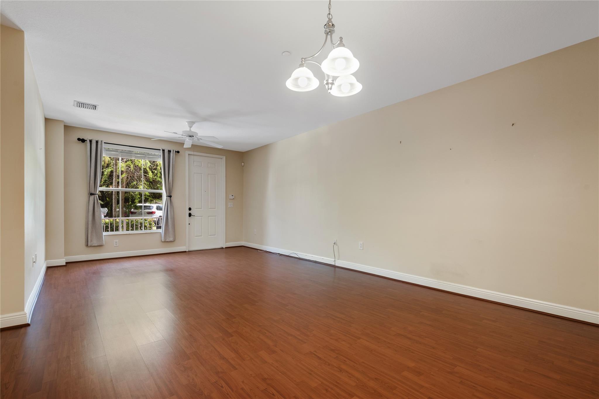 1333 Sw 4th Ct Property Photo 5