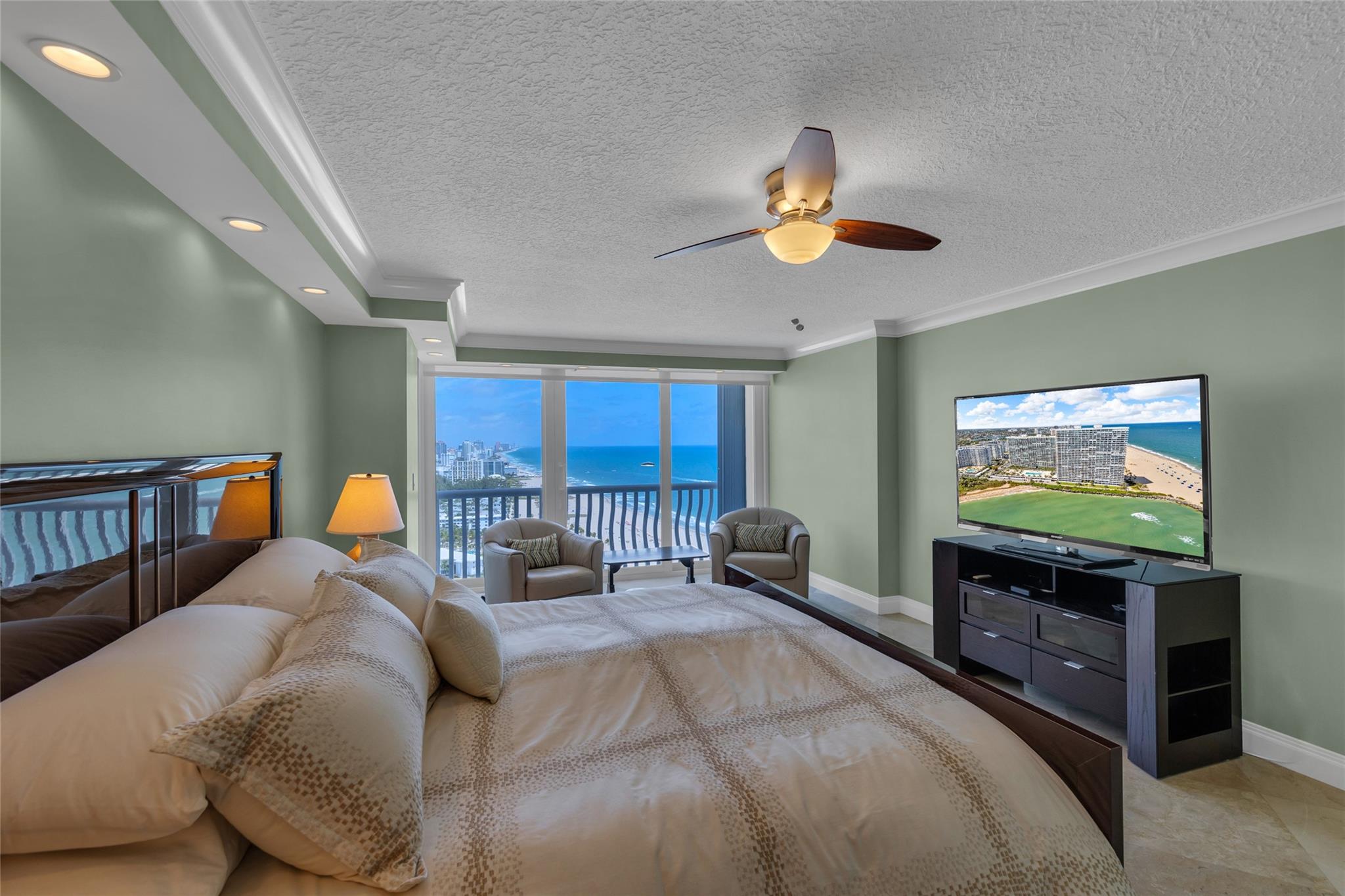 2200 S Ocean Ln 2805 Property Photo 56