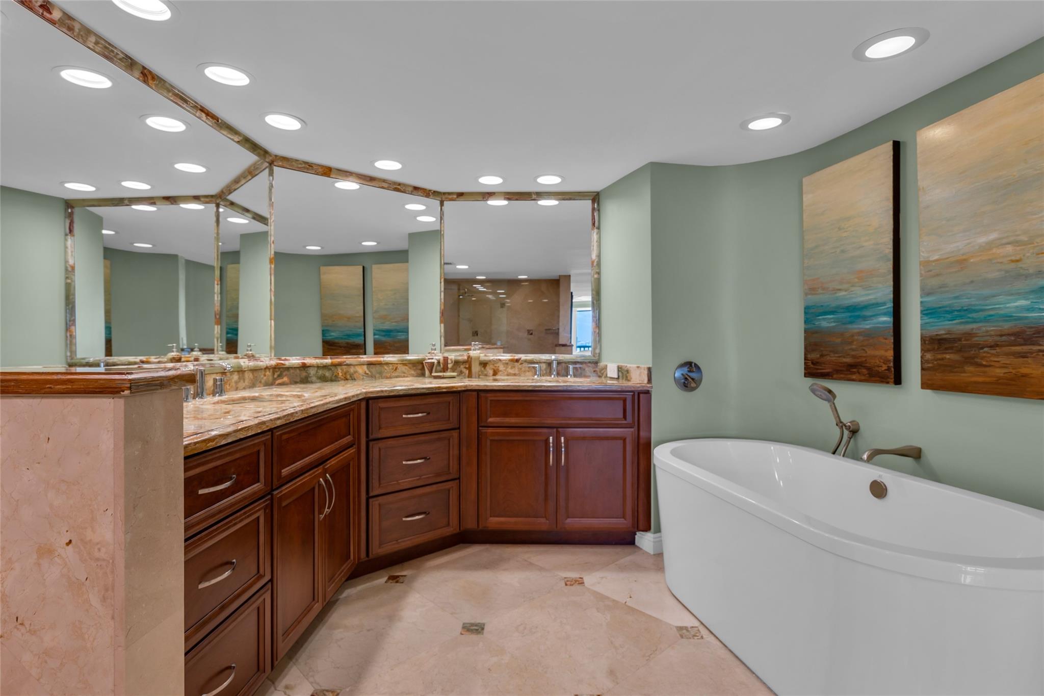 2200 S Ocean Ln 2805 Property Photo 63