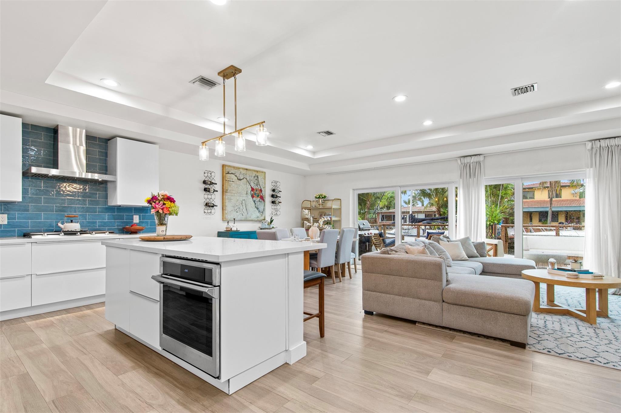 1105 Tangelo Isle Property Photo 4