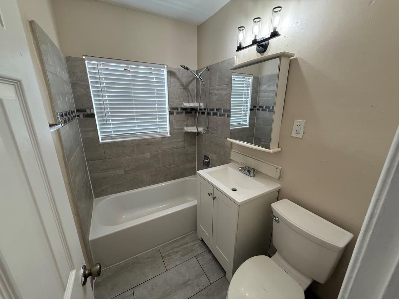 800 Arizona Ave Property Photo 4