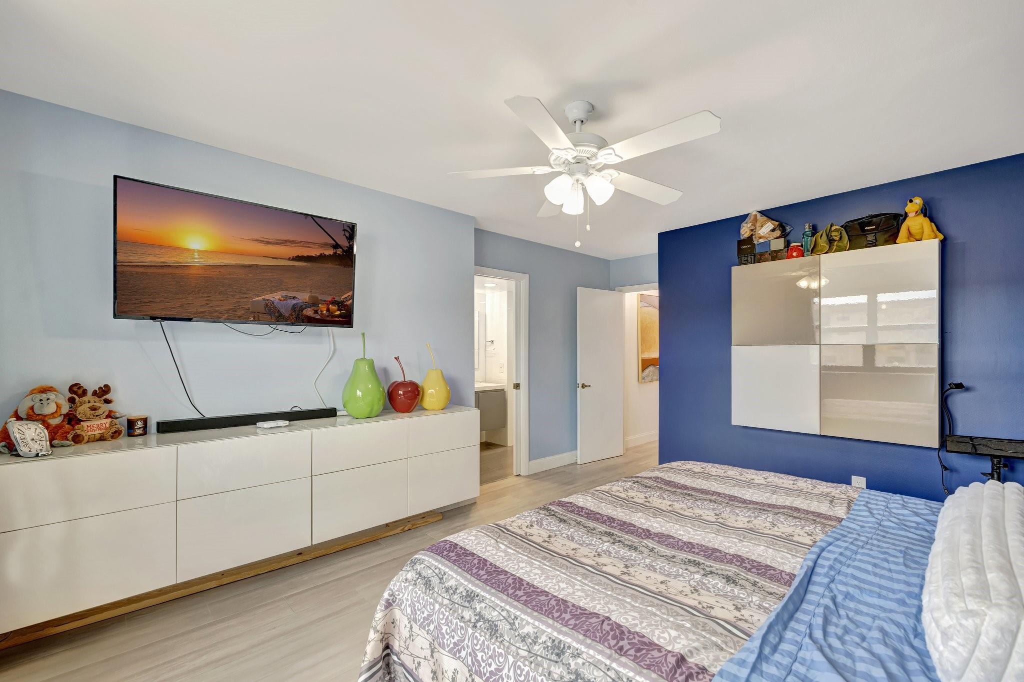 4970 E Sabal Palm Blvd 203 Property Photo 14