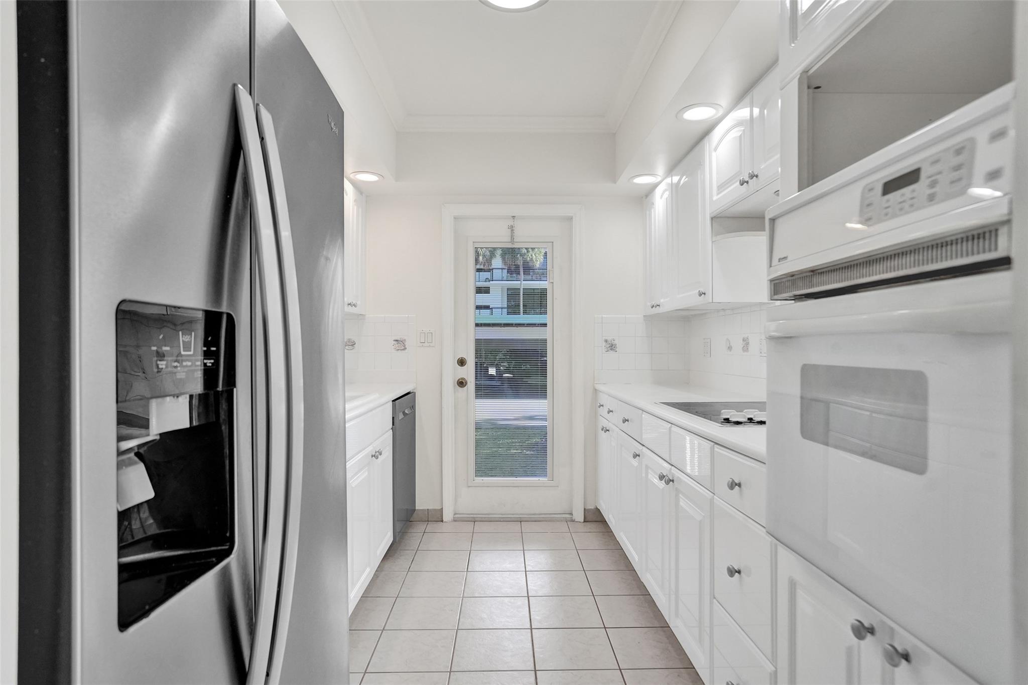 180 Isle Of Venice Drive 99 Property Photo 13